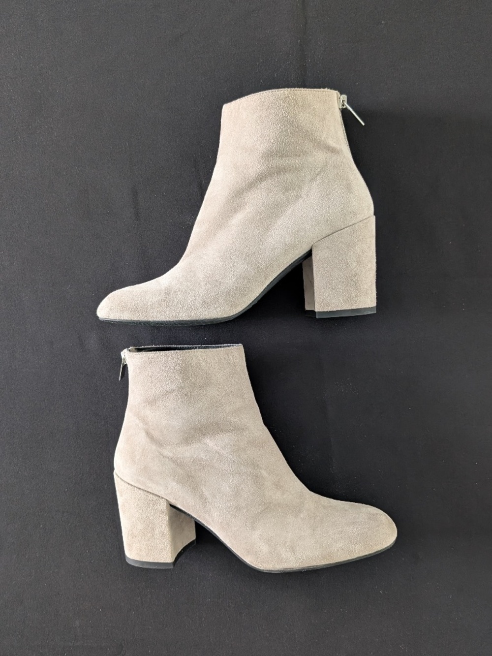 Stuart Weitzman Bacari Ankle Booties Fossil Taupe Suede Block Heel Boots 9.5M
